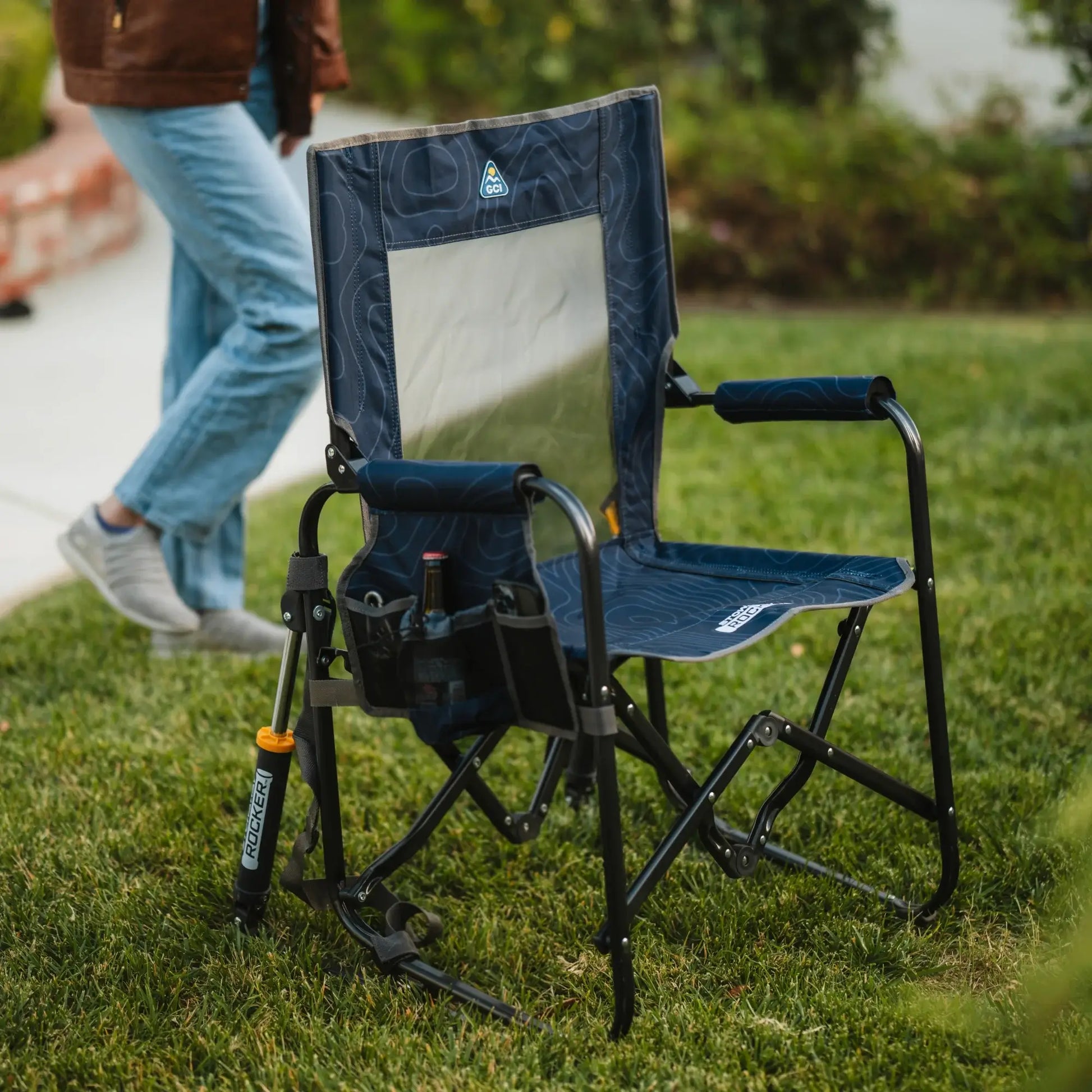 Stowaway Rocker™ - Camp Setup