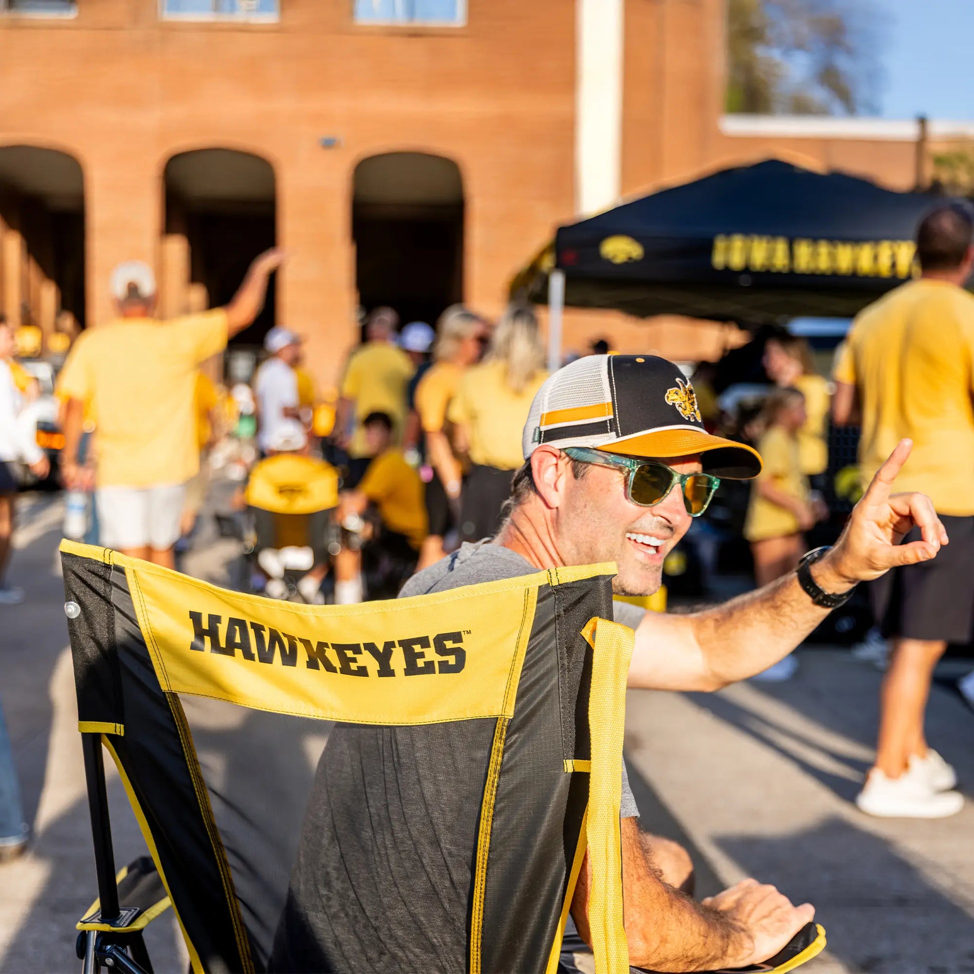 College Comfort Pro Rocker™ - Iowa Hawkeyes - Sideline Comfort