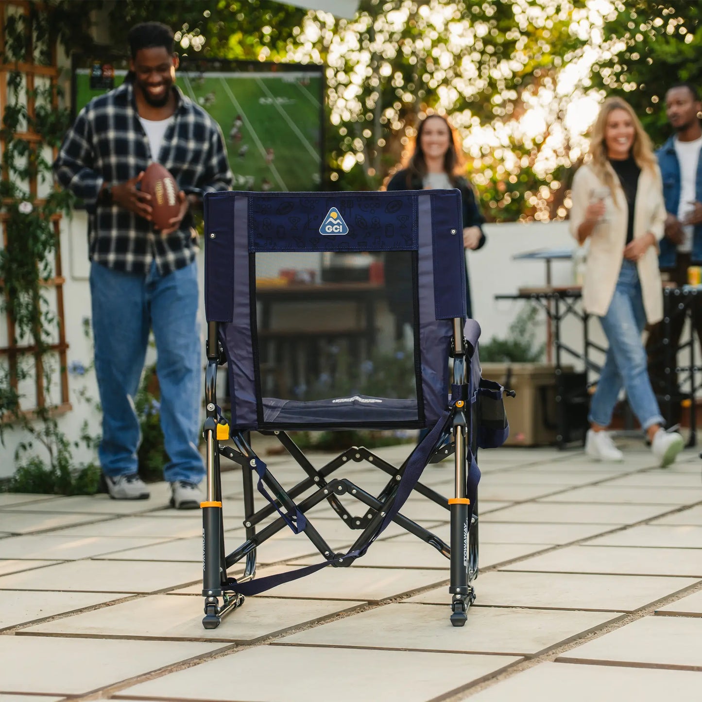 Stowaway Rocker™ - Camp Setup